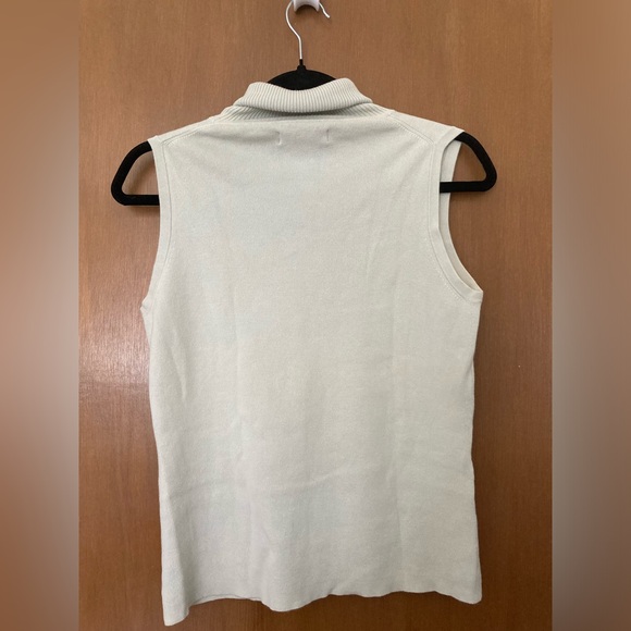Banana Republic Off-White Ecru Sleeveless Turtleneck Sweater S-M - Picture 3 of 6